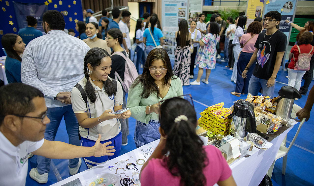 Feria INN grupo accesorios.jpg